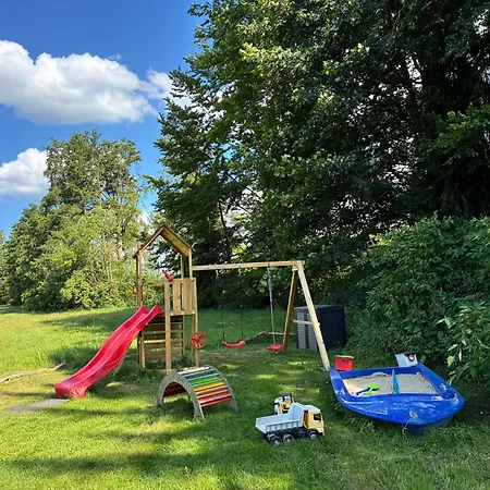 Gasthuis Und Gastwirtschaft Mareile Am Rennsteig